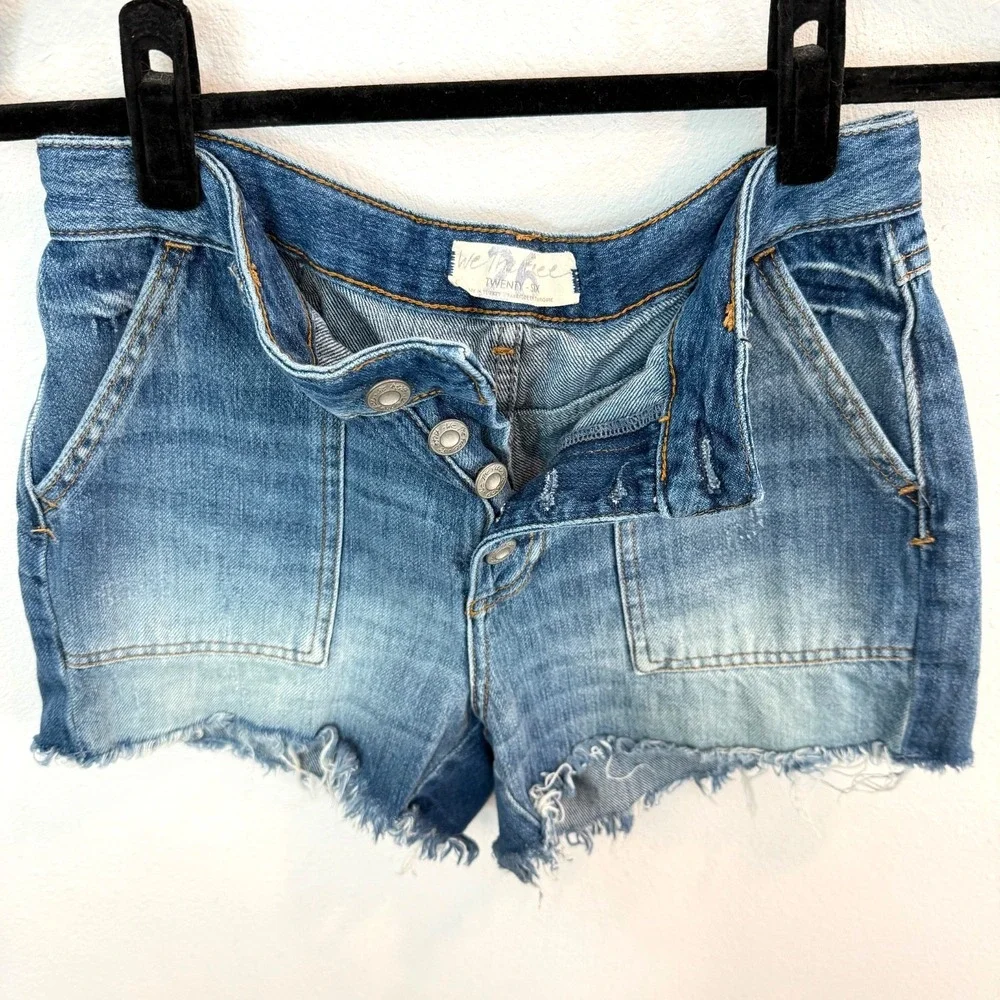 We the Free People Jesse Carpenter Denim Shorts Size 26 High Rise Cut-off Basic - Picture 3 of 7